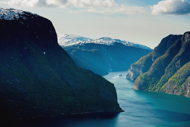 Flåm Tour: Borgund Stave Church, Lærdal & Stegastein - The 24.5-kilometer tunnel to Lærdal