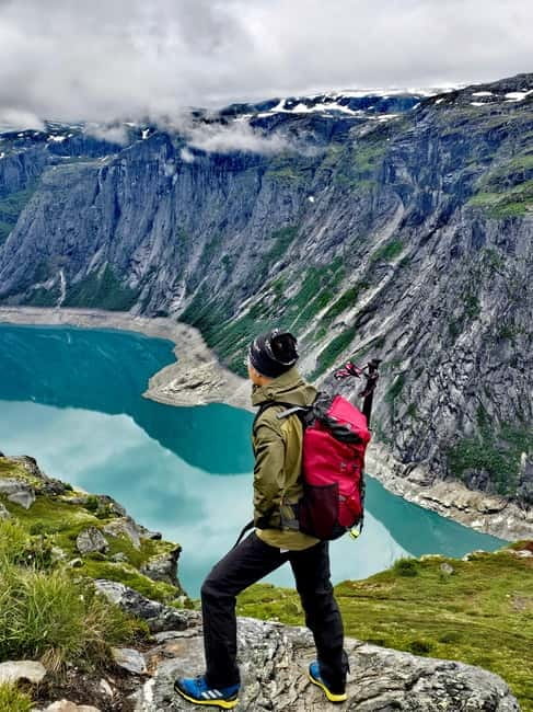 Flexible tour to Hardangerfjord vøringsfossen cruise include - A Private Bergen Start With Room to Adjust