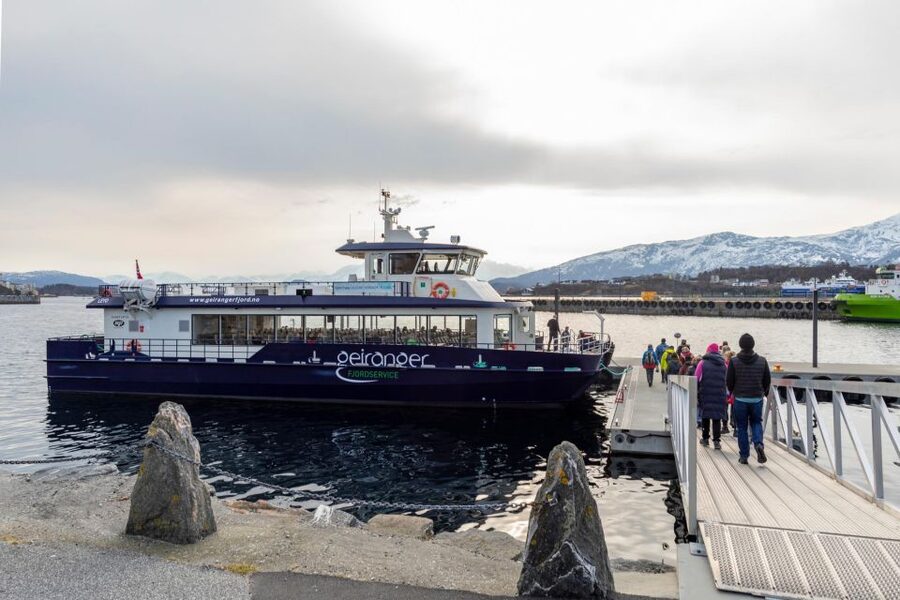 From Ålesund: Winter Fjord Cruise to Geirangerfjord - Key points to know before booking