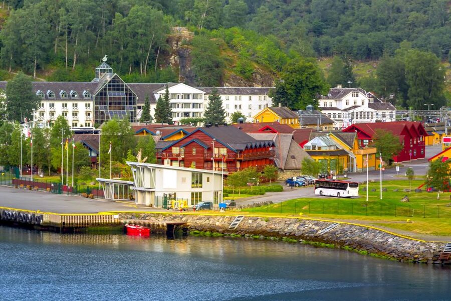 From Bergen: Flam Full-Day Cruise to Sognefjord - Bergen to Flåm by fjord: what the day is really about