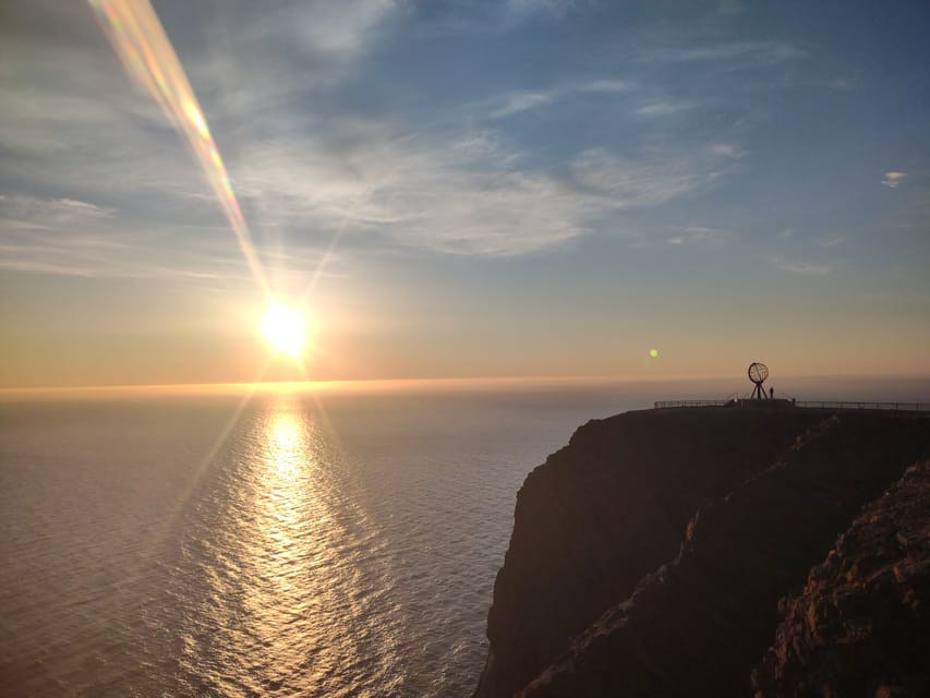 From Honningsvåg: VIP North Cape and Kingcrab Tour - Reaching North Cape and the famous globe