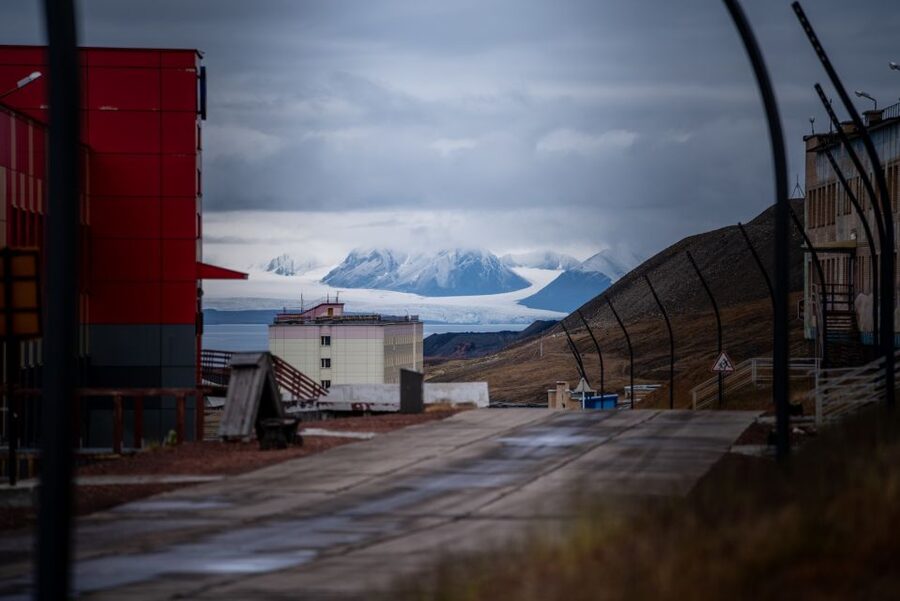 From Longyearbyen photo tour: Mysterious Barentsburg - The ship from Longyearbyen sets the pace