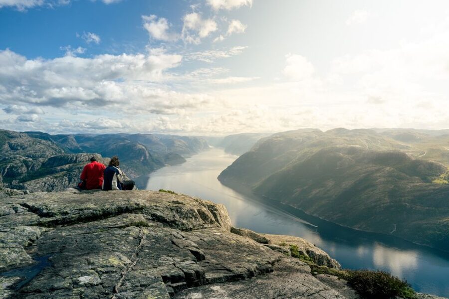 From Stavanger: Pulpit Rock Guided Hike with Pickup - What to wear and pack for the mountain