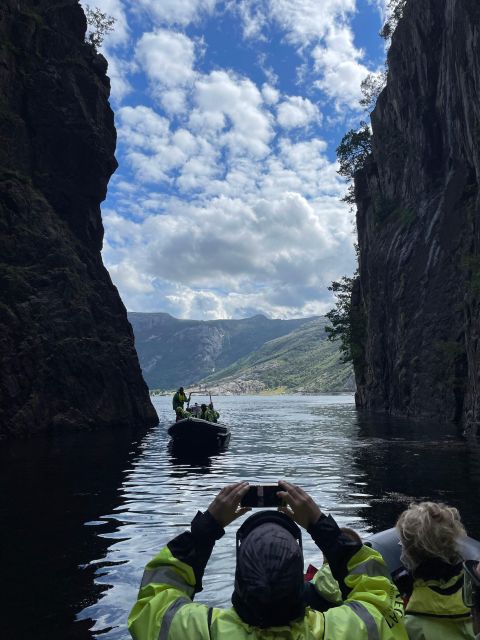 From Stavanger: RIB Tour to Lysefjord - Hengjanefossen and Whisky Falls