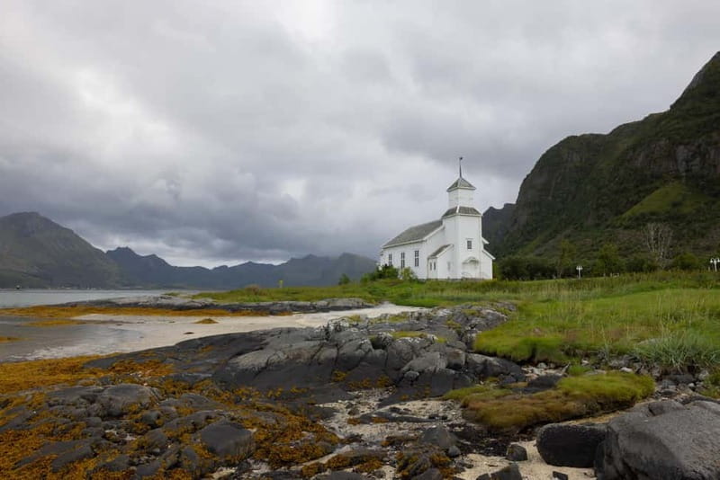 From Svolvaer: 2- Day Lofoten Highlights Photo Tour - Day two: Haukland Beach, Henningsvaer, and northern viewpoints