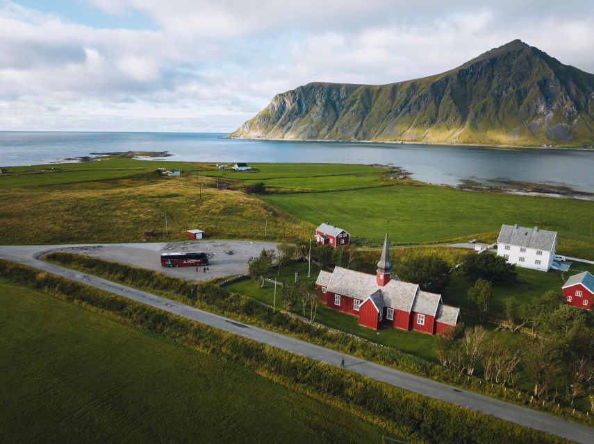 From Svolvær: Best of Lofoten Tour in One Day - Reine: Lofoten’s postcard stop