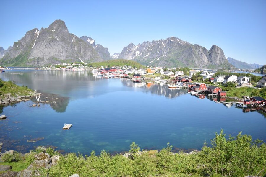 From Svolvaer: Private Lofoten Islands Tour with Transfer - Why a private western Lofoten tour makes sense