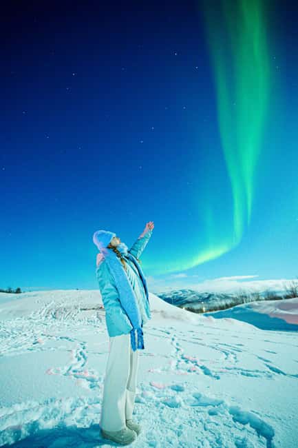 From Tromsø: Aurora Borealis Tour - The warm coach and the long northern drive
