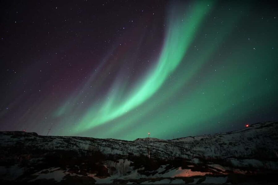 From Tromsø: Aurora Bus Tour with Snacks, Photos, and Drinks - Thermal suits and what to wear