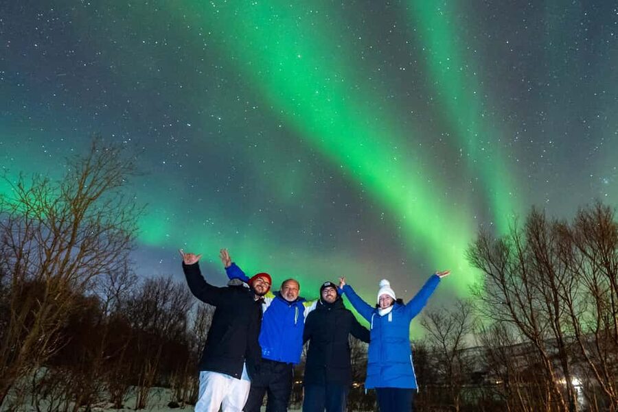 From Tromsø: Aurora Minibus Chase with Portrait and Hot Meal - Key points worth knowing