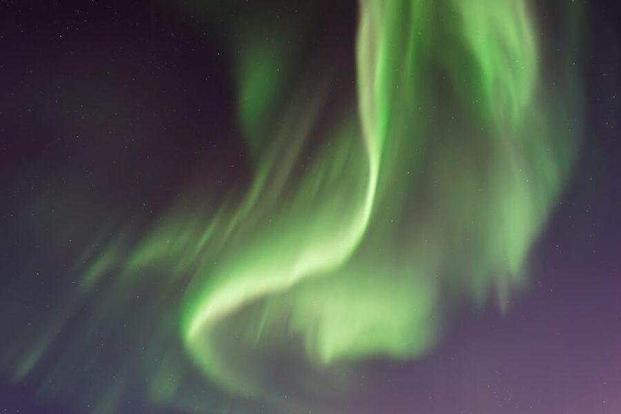 From Tromsø: Aurora Snowshoe Hike - The limits of an aurora-focused adventure