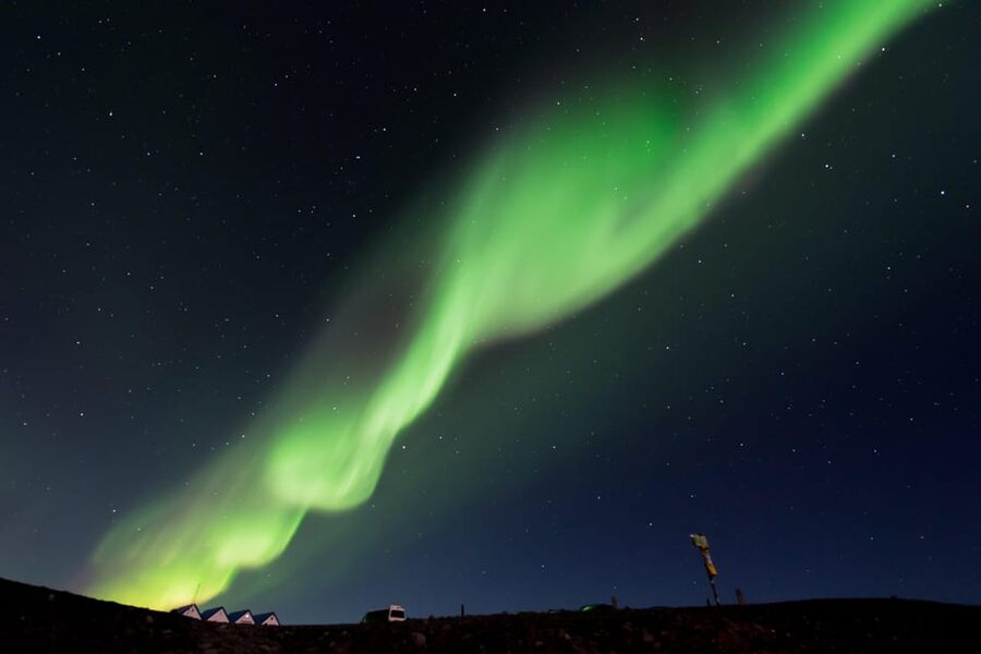 From Tromsø: Aurora Snowshoe Hike - Why Ersfjordbotn works so well at night