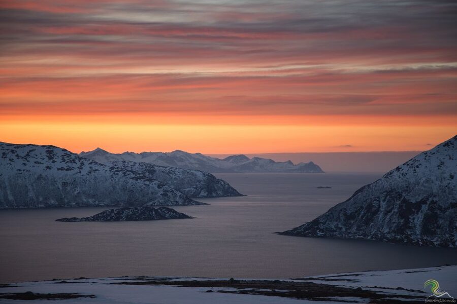 From Tromso: Norwegian Fjords Half-Day Tour - The road to Kvaløya and the first photo stops