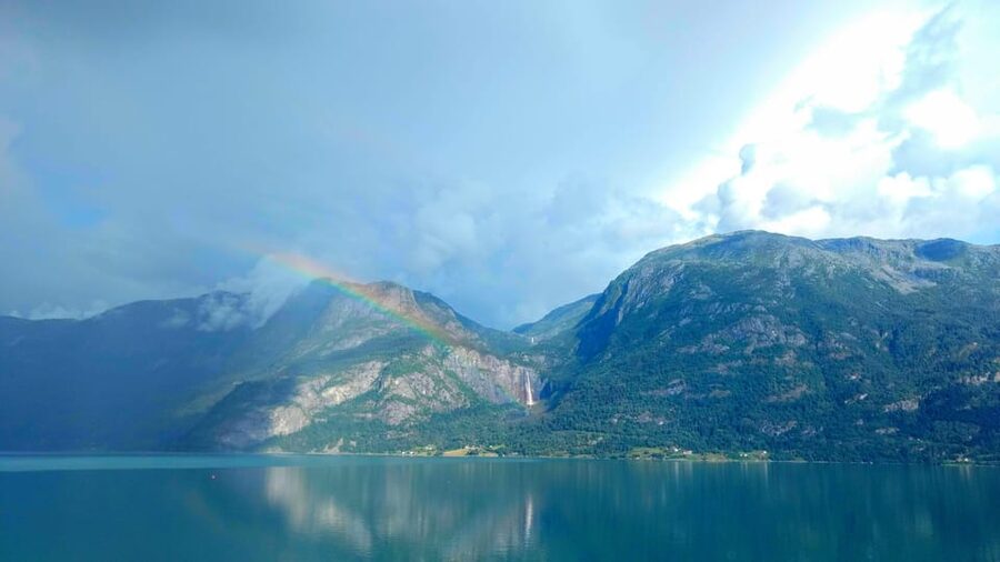 Full day private tour to Flåm - From Bergen to the first waterfall