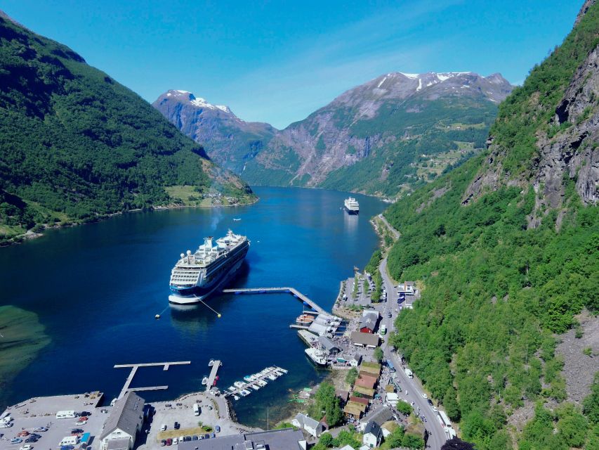 Geiranger: Bus Tour with Multilingual Audio Guide - Key points to know before you go