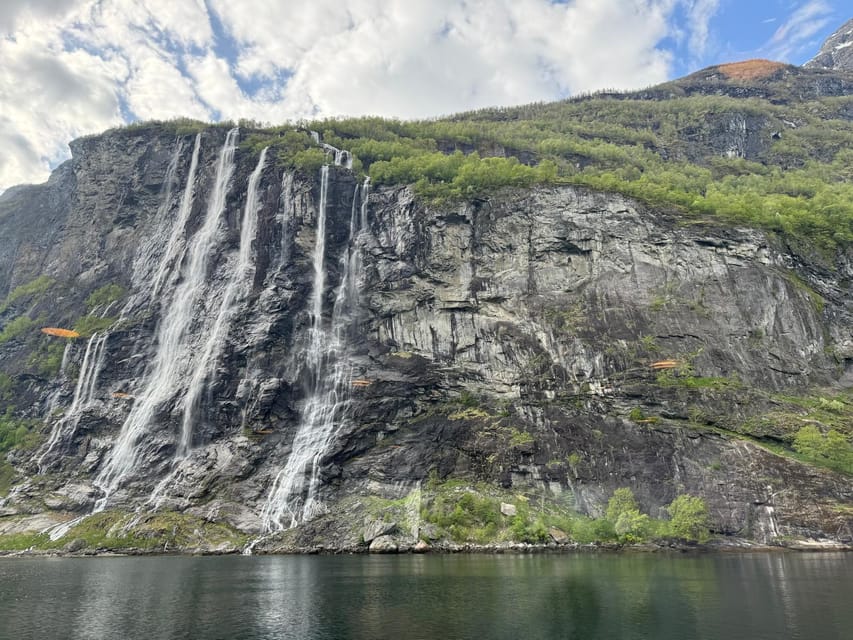 Geiranger Dalsnibba: mini bus tour - Who will enjoy this two-hour outing?