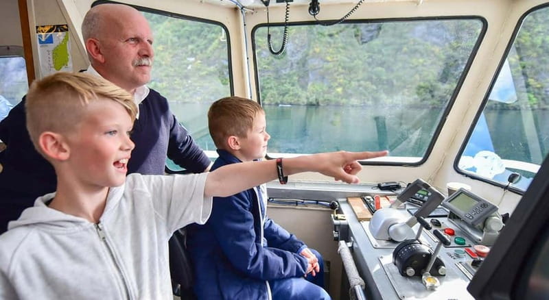 Geiranger: Fjord and Waterfalls Sightseeing Boat Trip - Wildlife and the quieter details