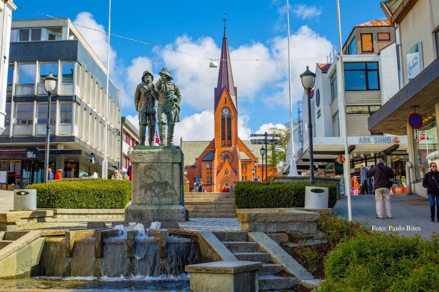 Guided E-Bike Tour in Haugesund: city, vikings, Rising Tides - Why an e-bike works well in Haugesund