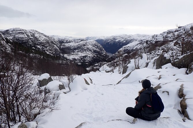 Guided winter hike to Pulpit Rock Preikestolen - Reaching the Lysefjord region