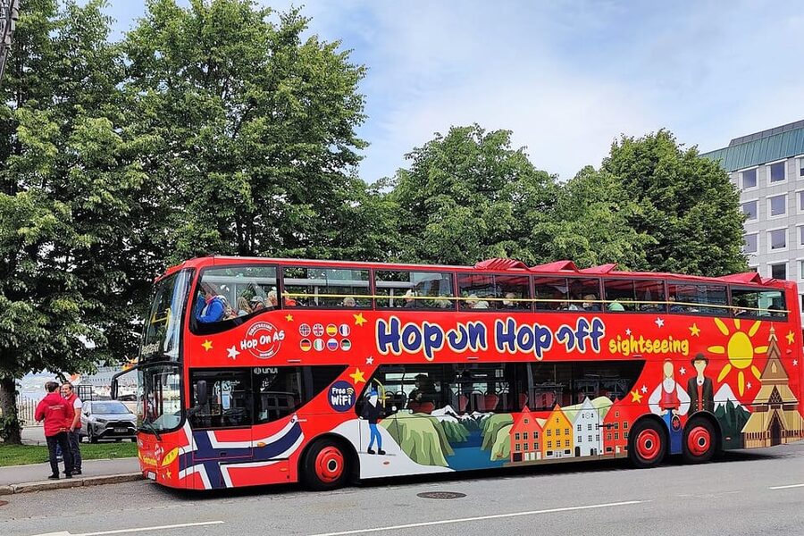 Haugesund: 1-Day Hop-On Hop-Off Sightseeing Bus Ticket - Stop 2: Haugesund Cruisehavn and the harbor setting