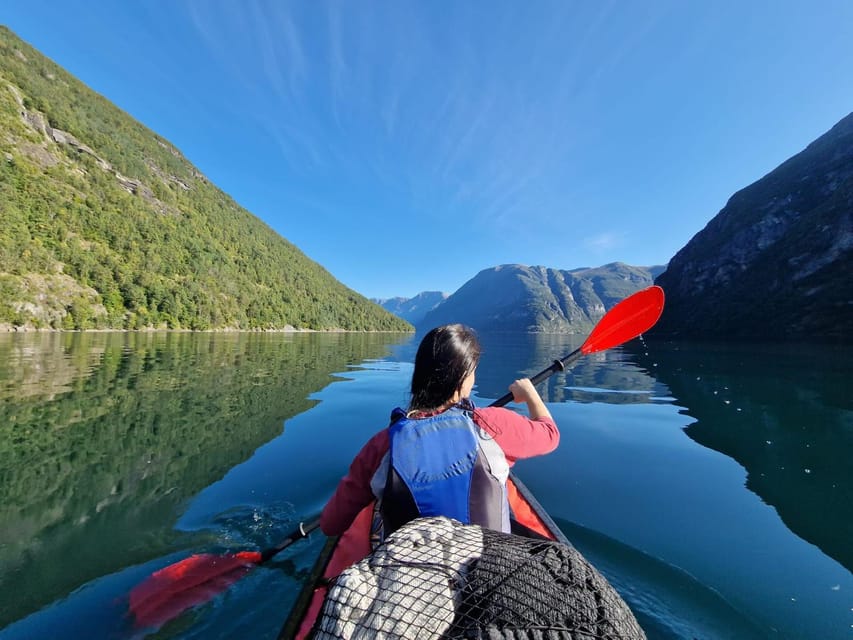 Hellesylt: Beginner-Friendly Fjord Kayaking Experience - Who will enjoy this most