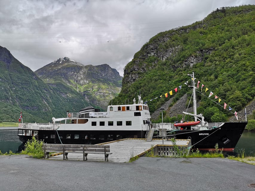 Hjørundfjord Fjord Cruise Afternoon Rountrip from Ålesund - Why Hjørundfjord makes a fine half-day cruise