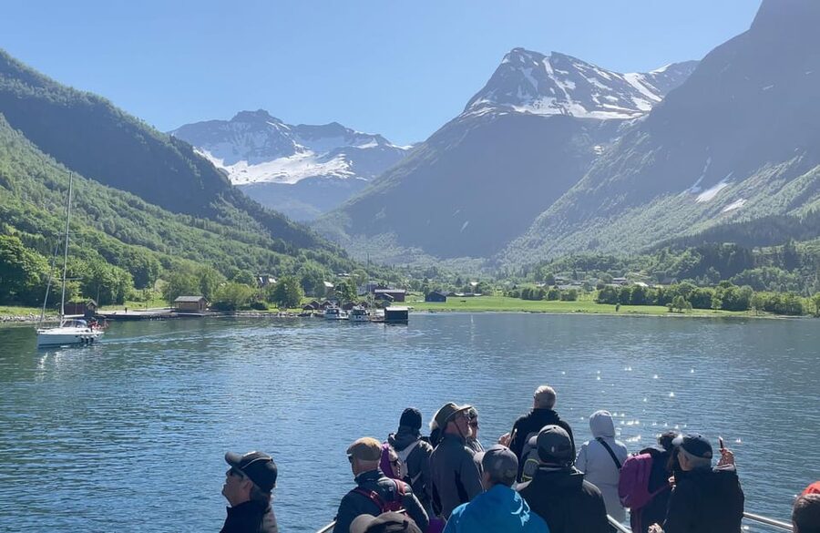 Hjørundfjord Fjord Cruise roundtrip from Ålesund - Practical ways to get more from the five hours