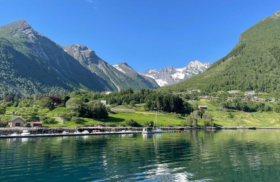 Hjørundfjord Fjord Cruise roundtrip from Ålesund - Should you book the Hjørundfjord cruise?