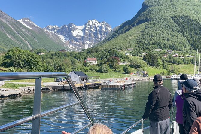 Hjørundfjord Fjord Tour Roundtrip from Ålesund - Passing Trandal, Sæbø, and Urke