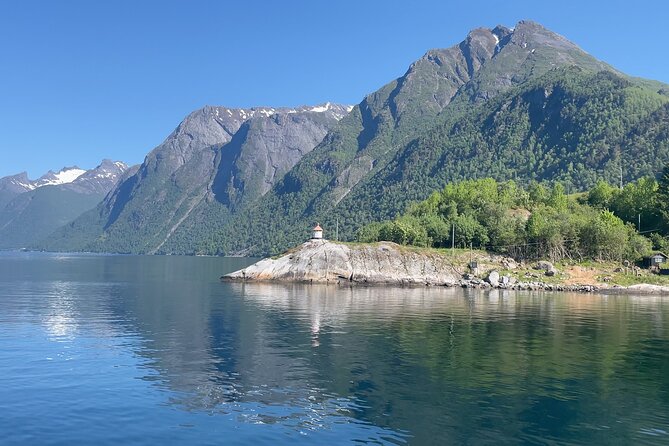 Hjørundfjord Fjord Tour Roundtrip from Ålesund - The return run to Ålesund