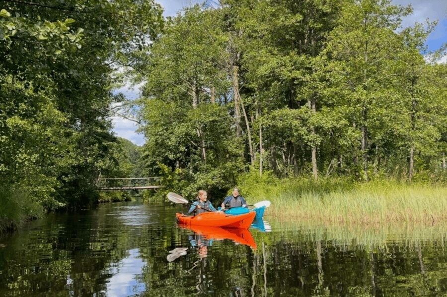 Kristiansand: Otra River Kayaking Adventure - Guides who focus on calm, personal instruction