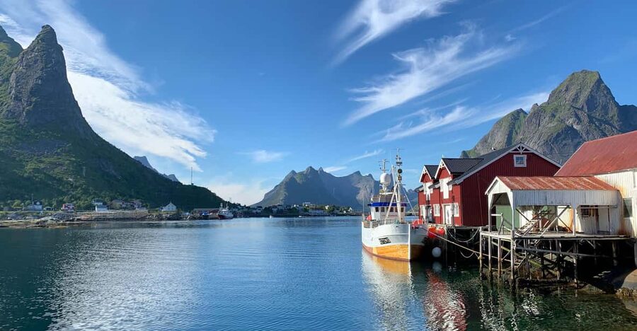 Leknes: 4 Hours Private Exclusive Car Sightseeing in Lofoten - Key points at a glance