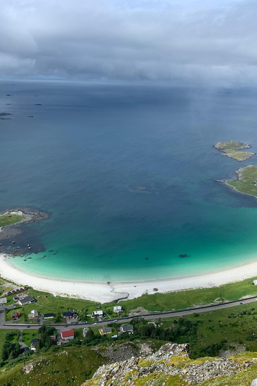 Leknes: 4 Hours Private Exclusive Car Sightseeing in Lofoten - A private way to see Lofoten from Leknes