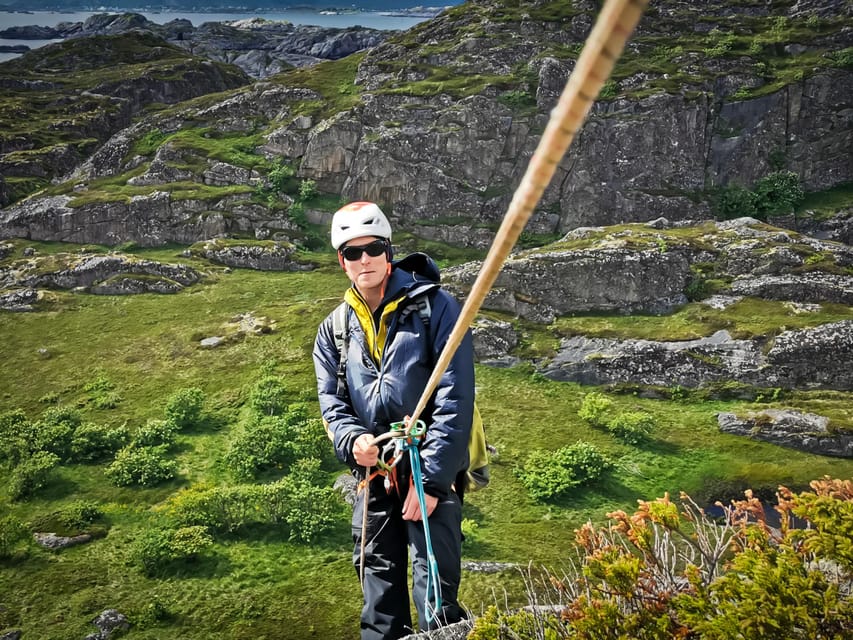 Lofoten: Full Day Combo tour, (kayaking and rappelling) - Rappelling down the cliffs