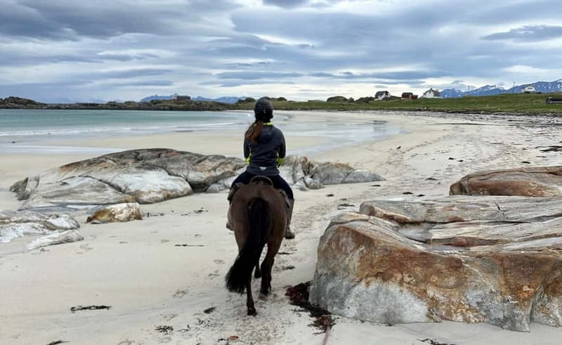 Lofoten: Guided Horse Riding Tour Over Hov and Hovsund - Riding toward Hovsund and its fishing racks