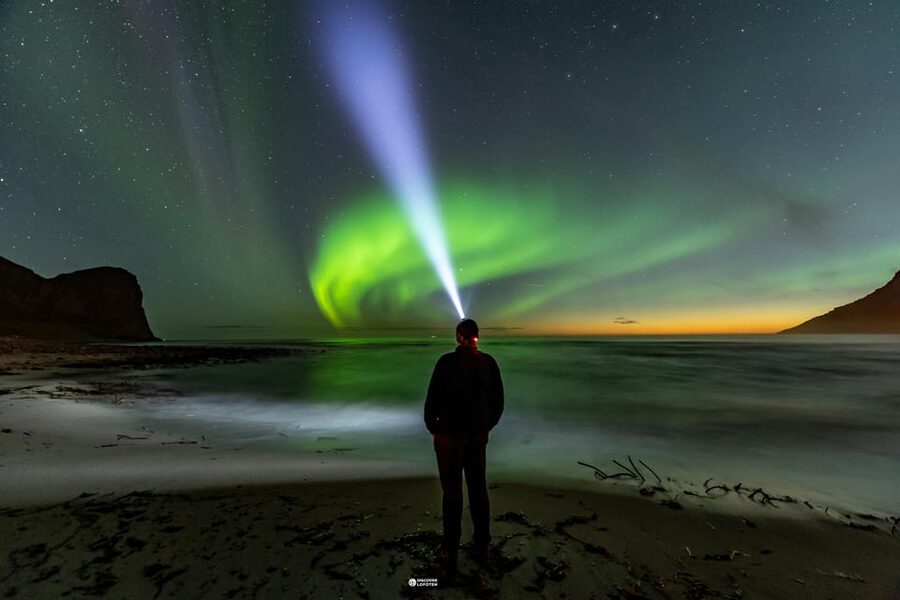 Lofoten: The Aurora Jæger – Northern Lights Hunt with Local - Waiting outdoors with hot drinks