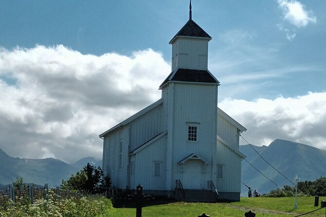 Lofoten VIP PRIVATE Tour from Leknes city / port - Why this private Lofoten route works