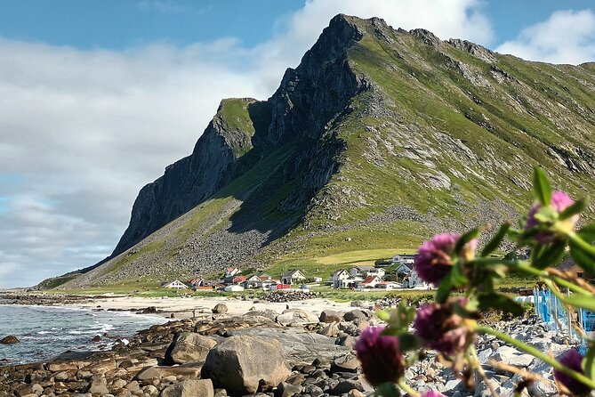 Lofoten VIP PRIVATE Tour from Leknes city / port - Hamnøy bridge and the familiar red cabins