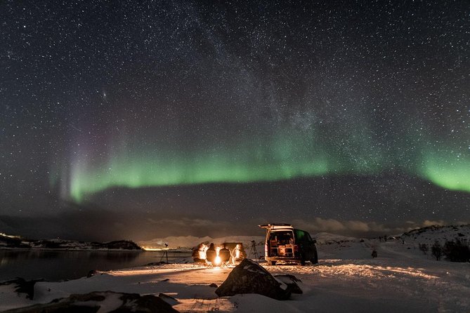 Minibus Northern Lights Chase with Photography from Tromsø - What happens at the main camp