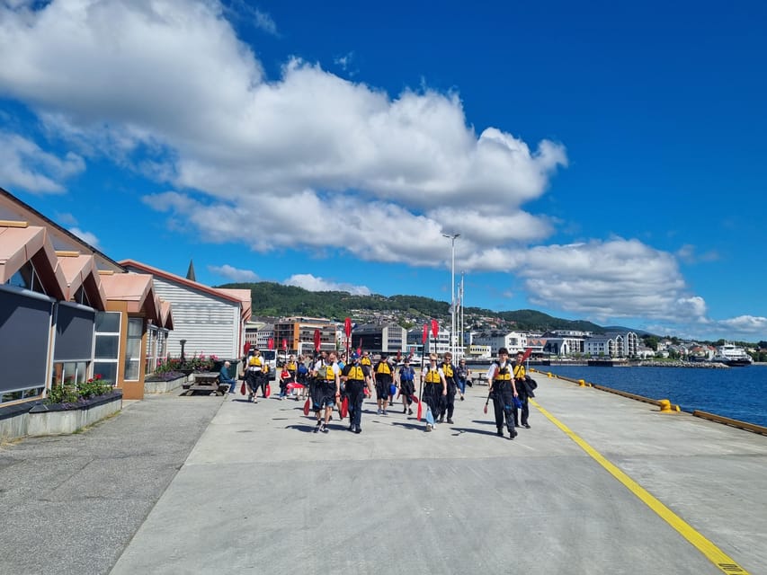 Molde - Guided kayak tour - The Moldivene and the small-island route