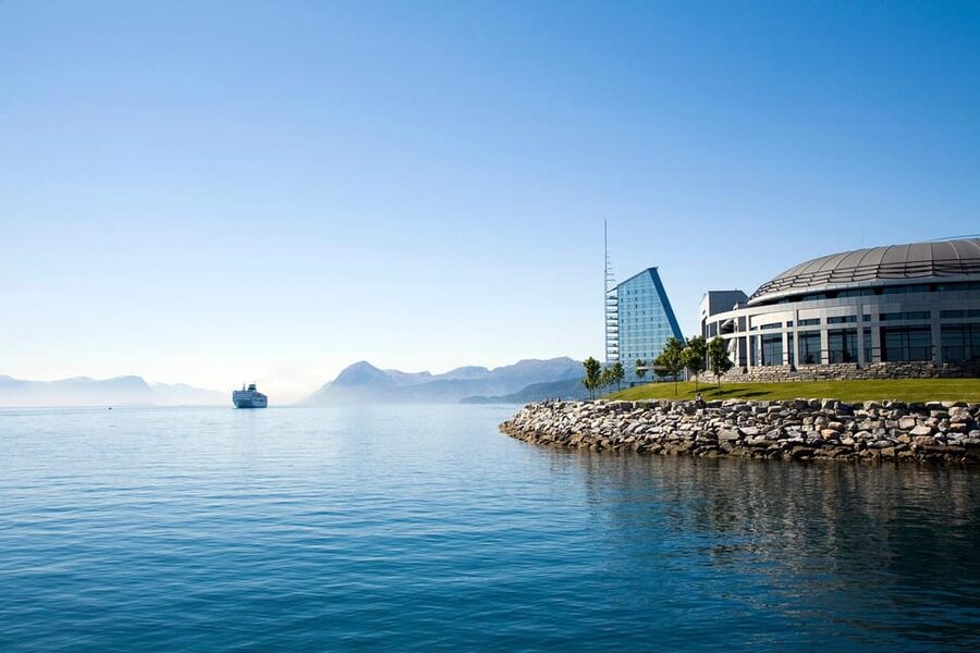 Molde - Guided kayak tour - Is $131 a fair price?