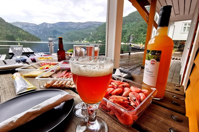 Mostraumen Private Pontoon Cruise - Returning by Bergen Railway from Stanghelle