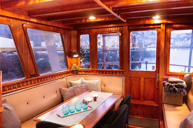Mostraumen Private Pontoon Cruise - Who will enjoy this fjord day most