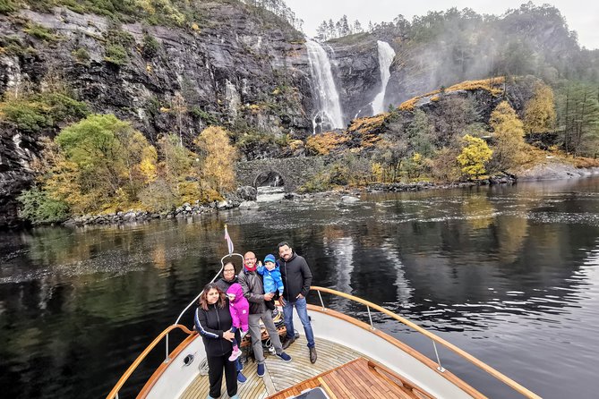 Mostraumen Private Pontoon Cruise - Booking, timing, and cancellation details