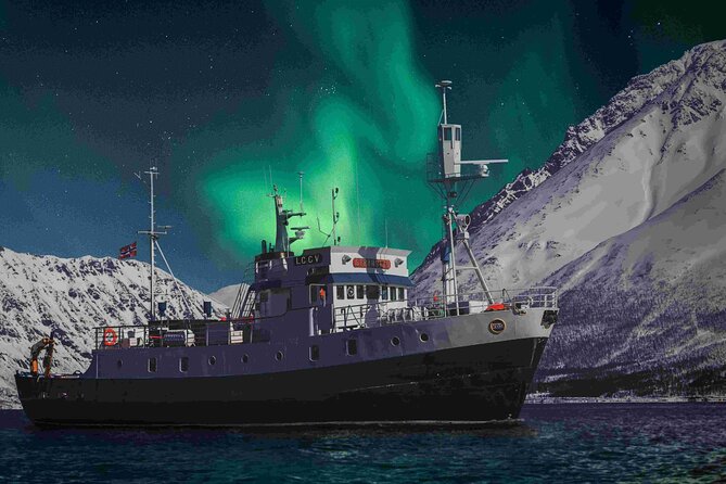 Northern Light cruise on the vintage vessel MS Strønstad - Starting with Aurora science at Full Steam Museum
