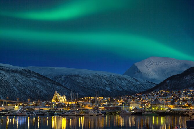 Northern light hunt in Tromsø. WiFi included - Leaving Tromsø at 7 p.m.