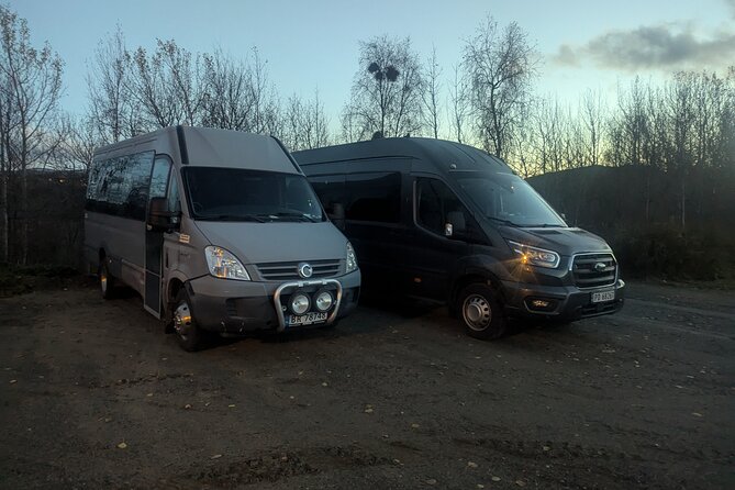 Northern Lights Minibus Chase Max 16 Person In Group - Weather, road closures, and backup plans