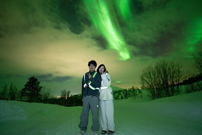 Northern Lights Tour with Local Guide and Photos - Finding a dark place for the lights