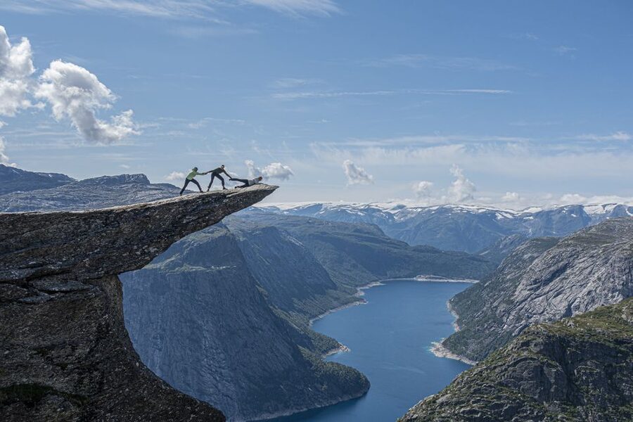 Odda: Full-Day Trolltunga Hiking, and Climbing Tour - Lunch at Endåne and the walk to Trolltunga
