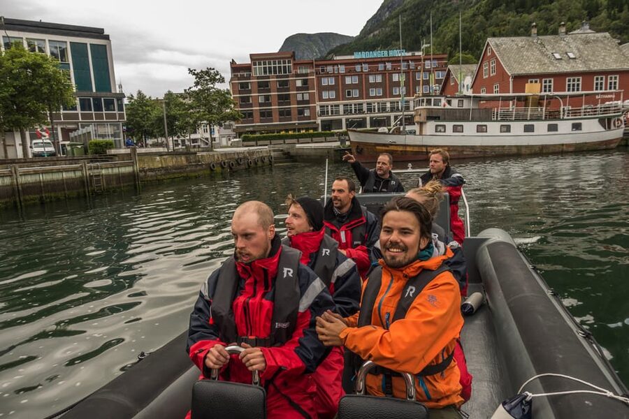 Odda: RIB Boat Tour on the Hardangerfjord - Leaving Odda harbor for Hardangerfjord